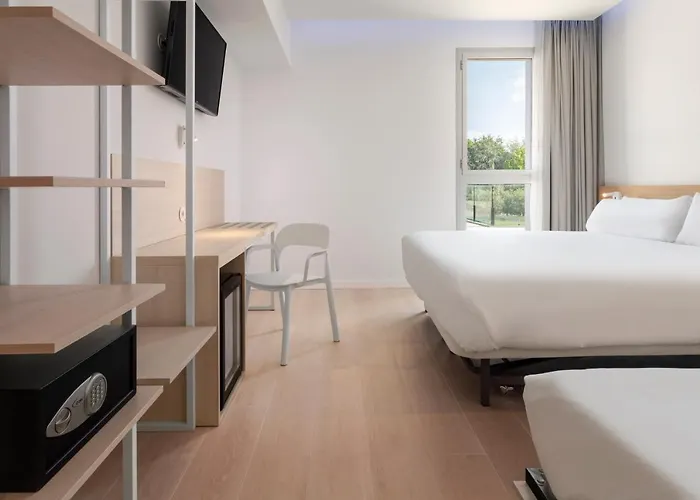 B&B Hotel Lleida 3*