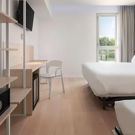 B&B Hotel Lleida 3*