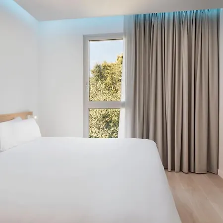 Hotell B&B Hotel Lleida 3*
