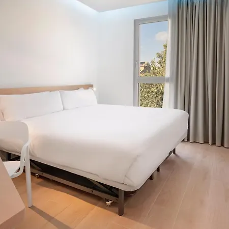 Hotel B&B Hotel Lleida 3*