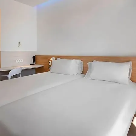 Hotel B&B Hotel Lleida 3*